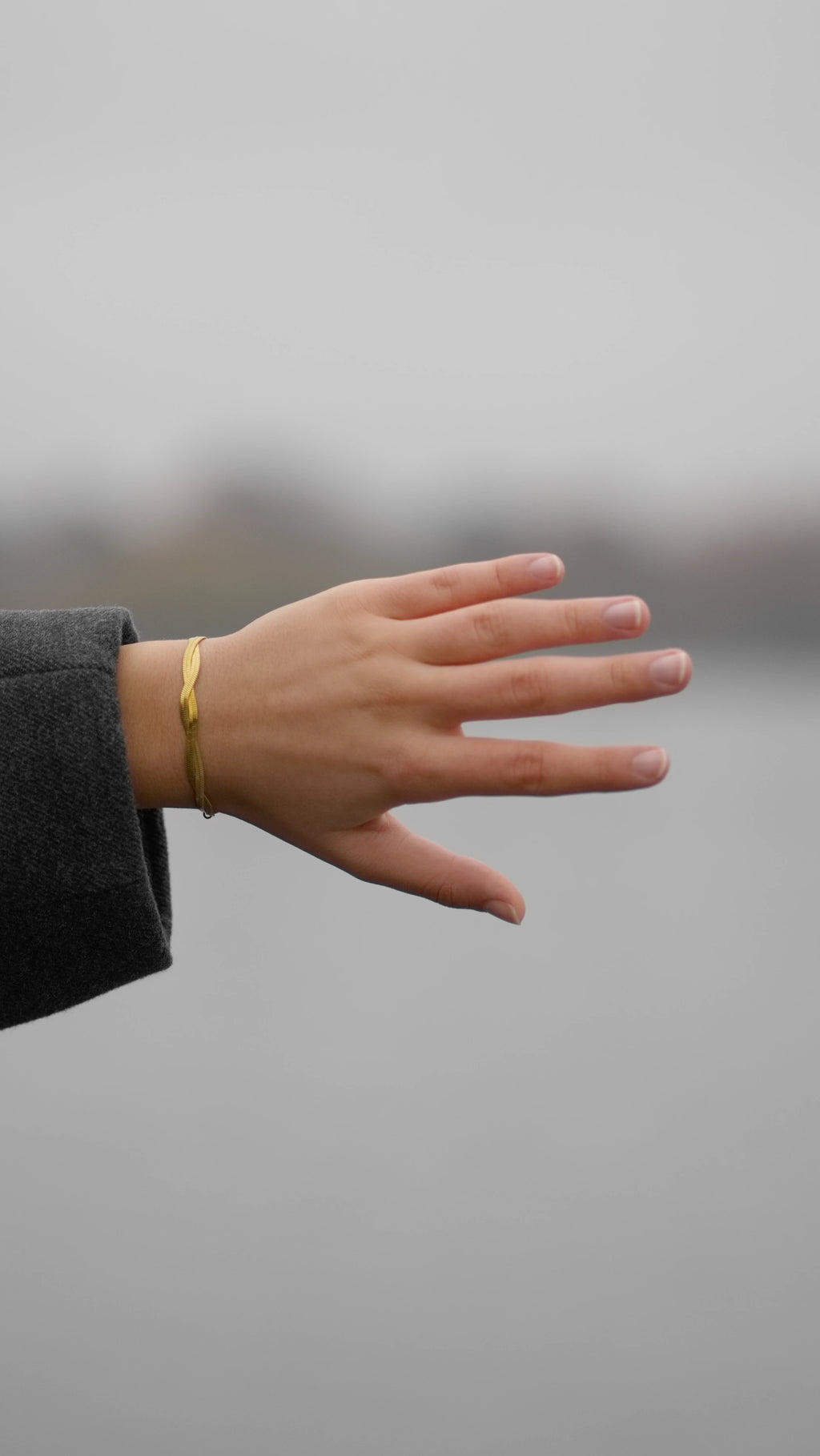 14k yellow gold bracelet chain 3x white stones